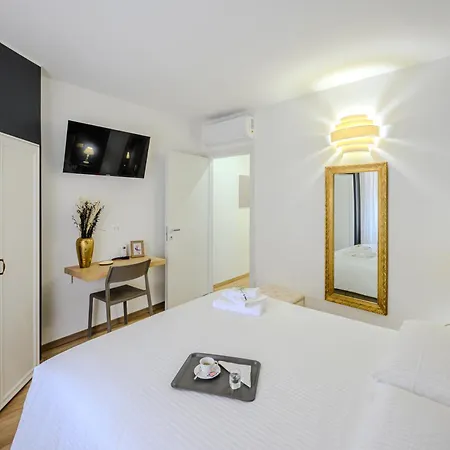 بيت للعطل La Tana Del Daino House *